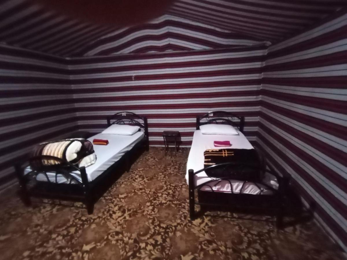 Zarb Desert Camp Wadi Rum Bagian luar foto