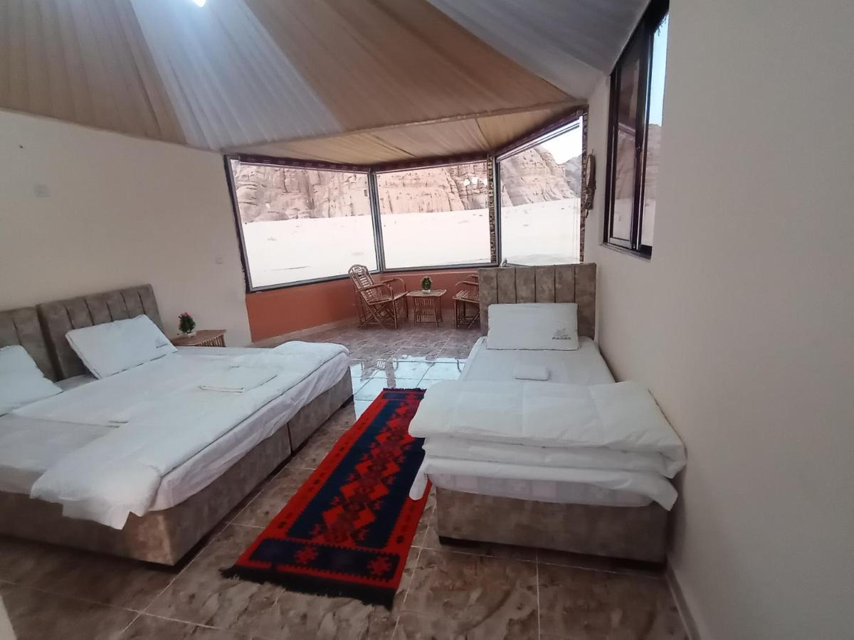 Zarb Desert Camp Wadi Rum Bagian luar foto