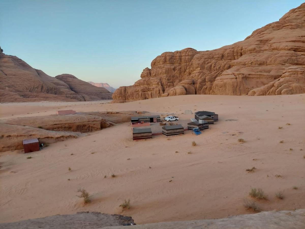 Zarb Desert Camp Wadi Rum Bagian luar foto