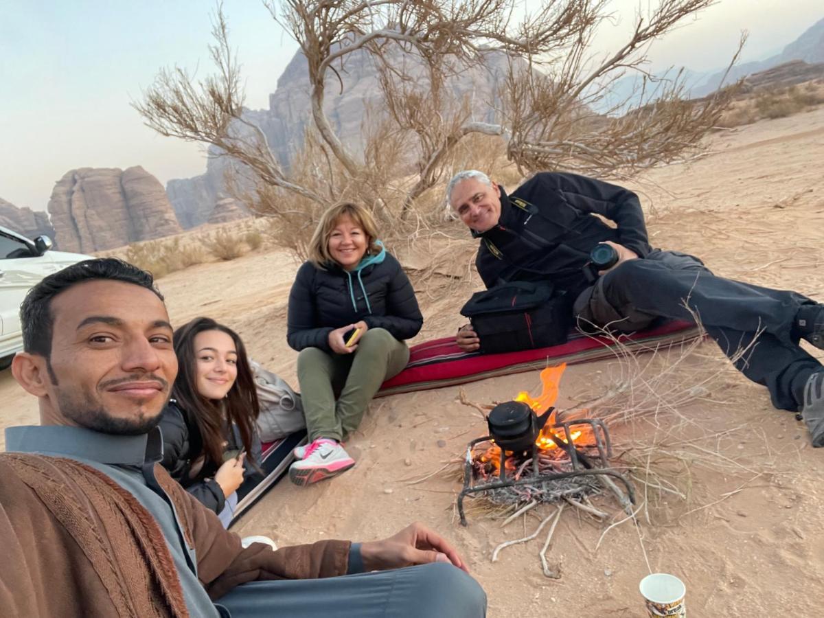 Zarb Desert Camp Wadi Rum Bagian luar foto